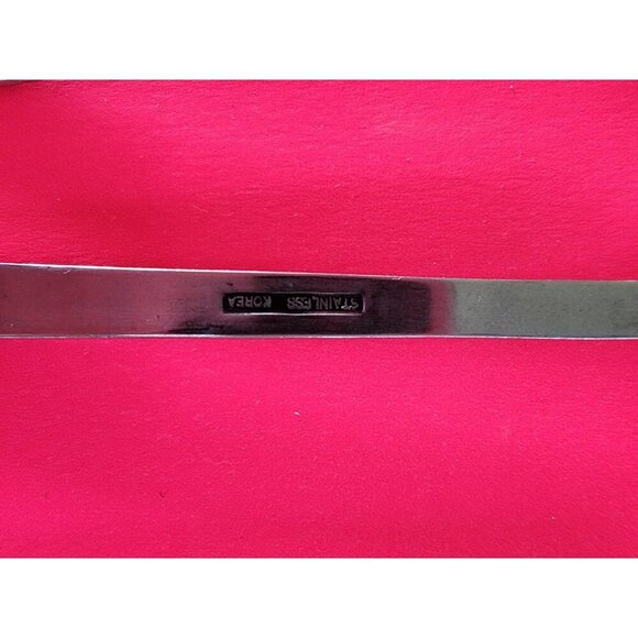 Stainless Korea  Flatware Set of 4 Dinner Forks - Picture 3 of 4